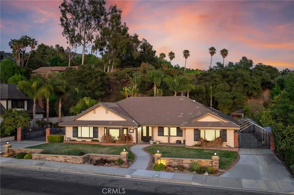 Glendora, CA 91741,514 N Valley Center Avenue