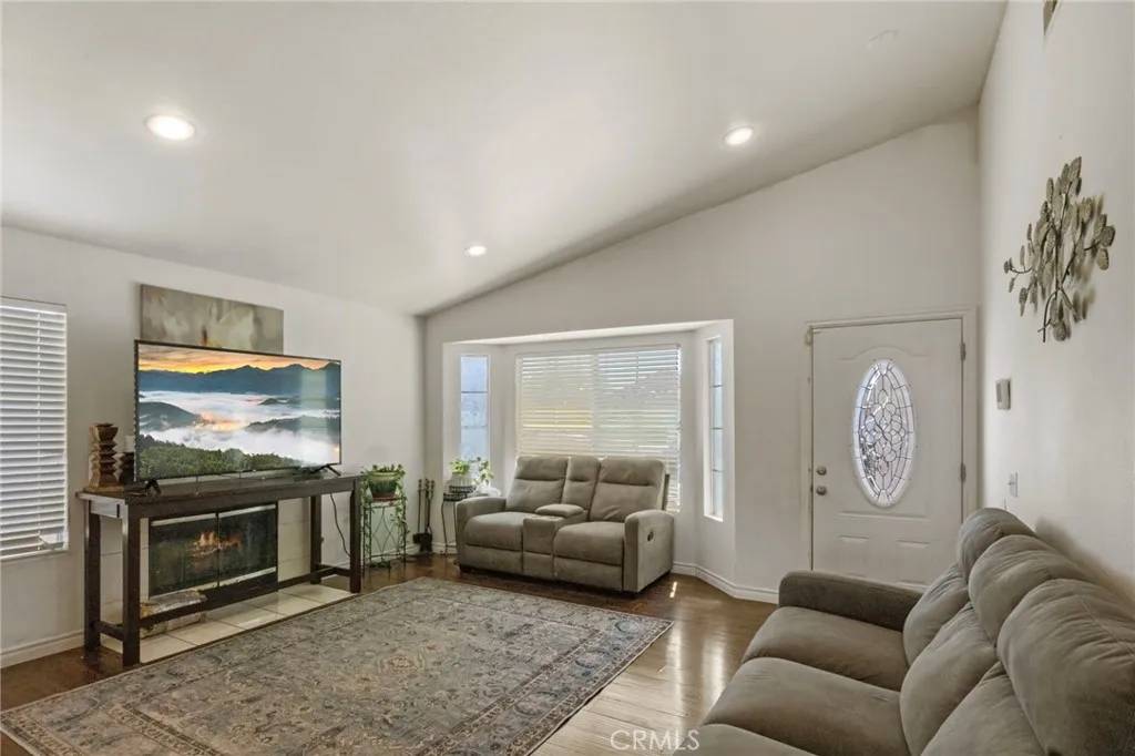 Victorville, CA 92394,15460 Guava Way