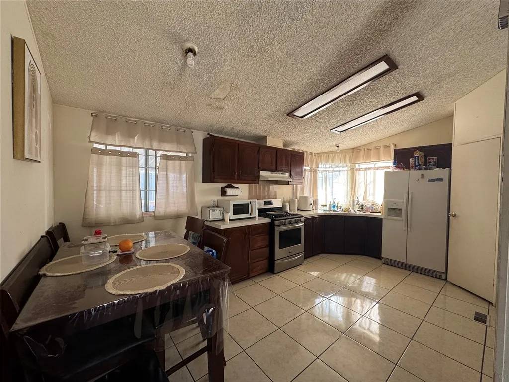 El Monte, CA 91732,12700 Elliott Ave #35