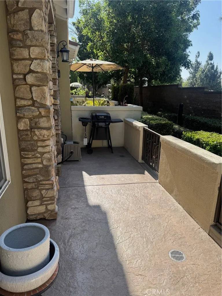 Fontana, CA 92336,15723 Parkhouse Drive #40