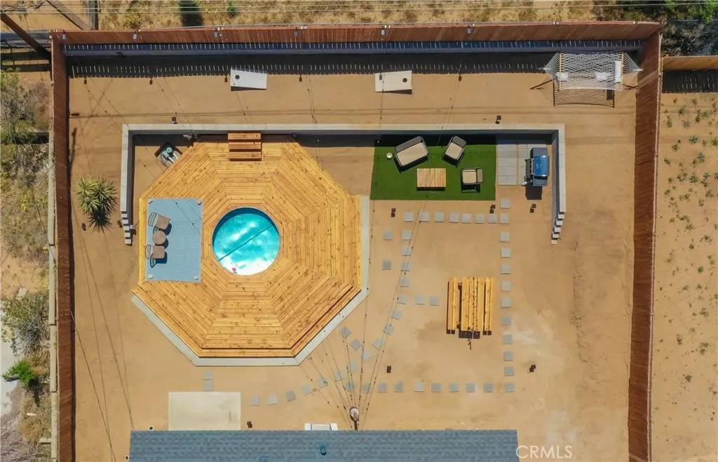 Joshua Tree, CA 92252,61539 Sunburst Drive