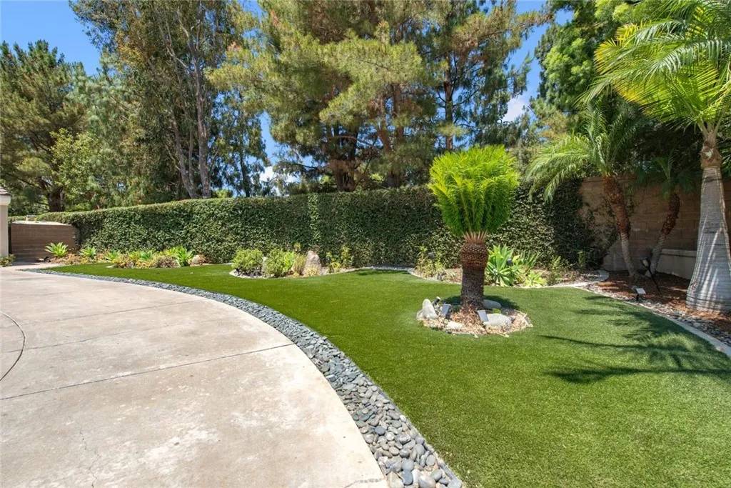 Irvine, CA 92620,2 Shadow