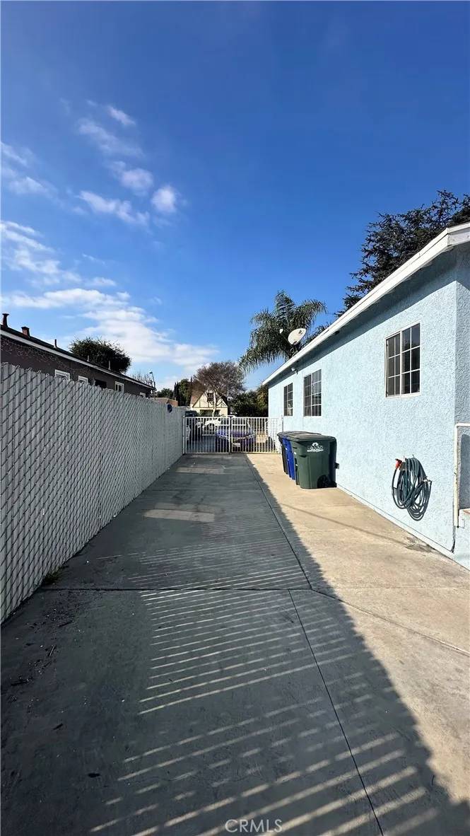 South Gate, CA 90280,9206 Elizabeth Avenue