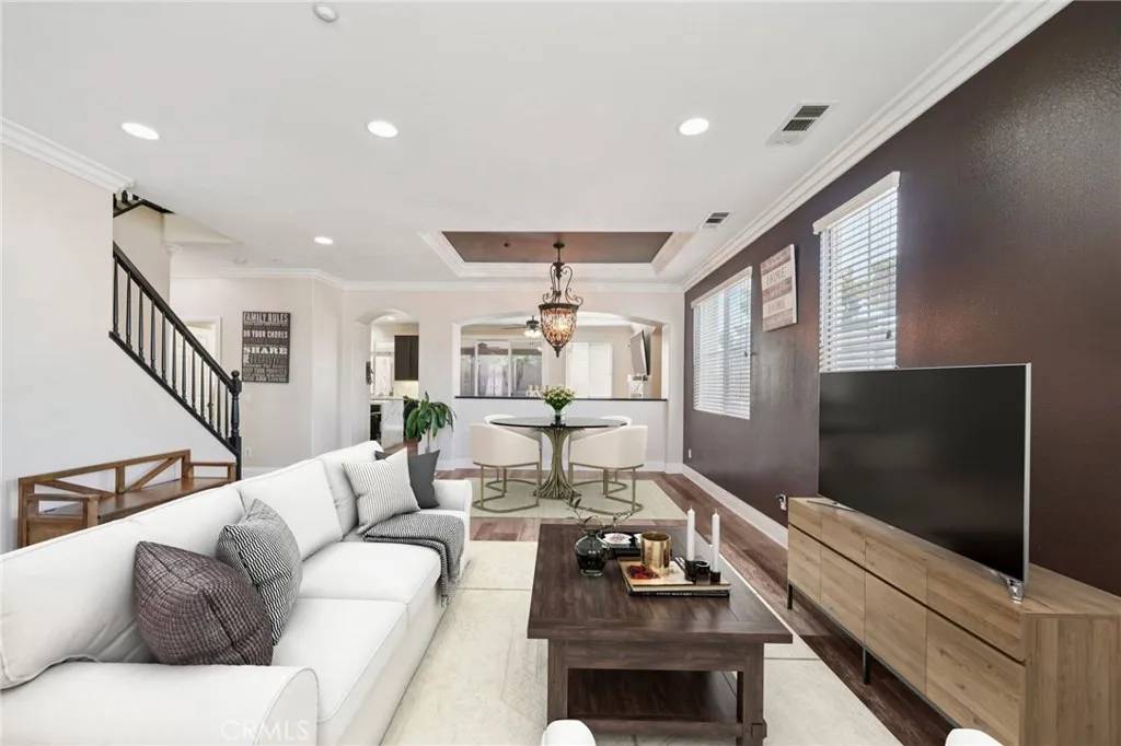 Fontana, CA 92336,6953 Catawba Drive