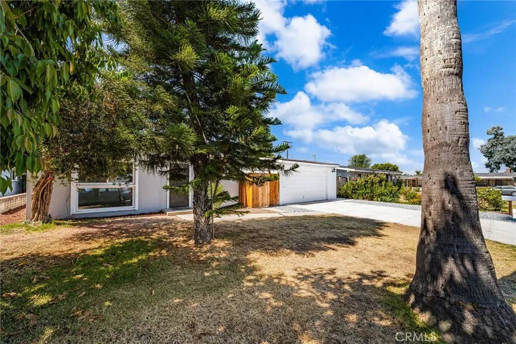 Glendora, CA 91740,610 W Glen Lyn Drive