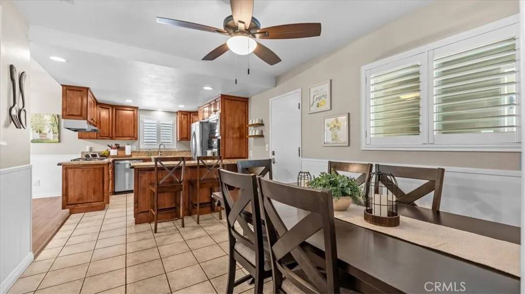 Upland, CA 91786,1052 Golden Rain Street