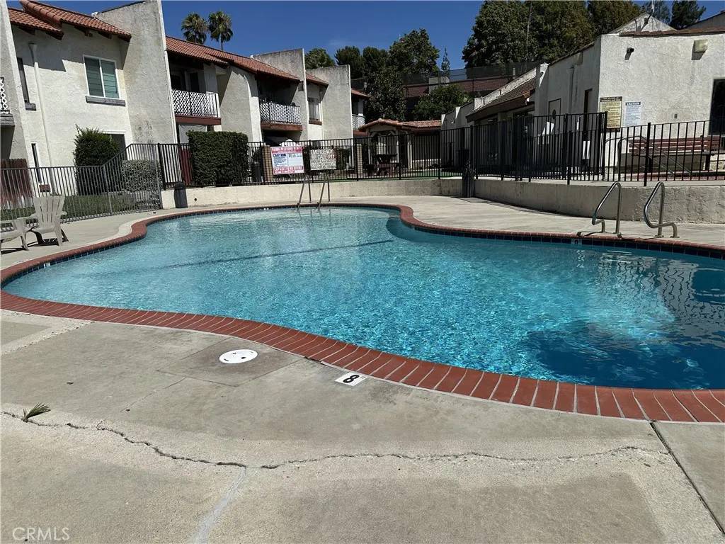 Diamond Bar, CA 91765,23611 Golden Springs Drive #I3
