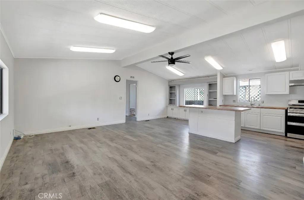 Corona, CA 92883,21650 Temescal Canyon #80