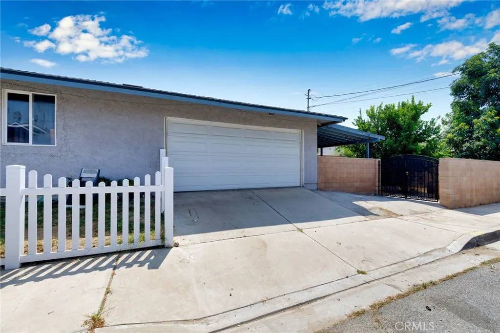 Colton, CA 92324,396 E Congress Street