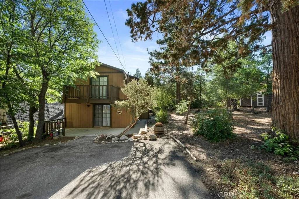 Sugarloaf, CA 92386,755 Holmes Lane