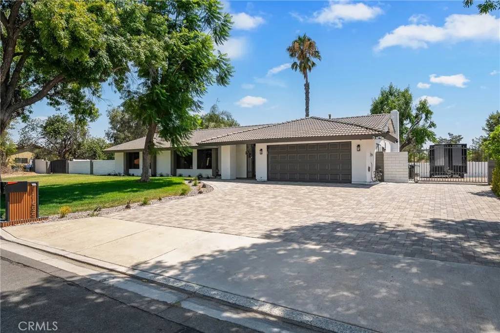 Fontana, CA 92337,11655 Overland Drive