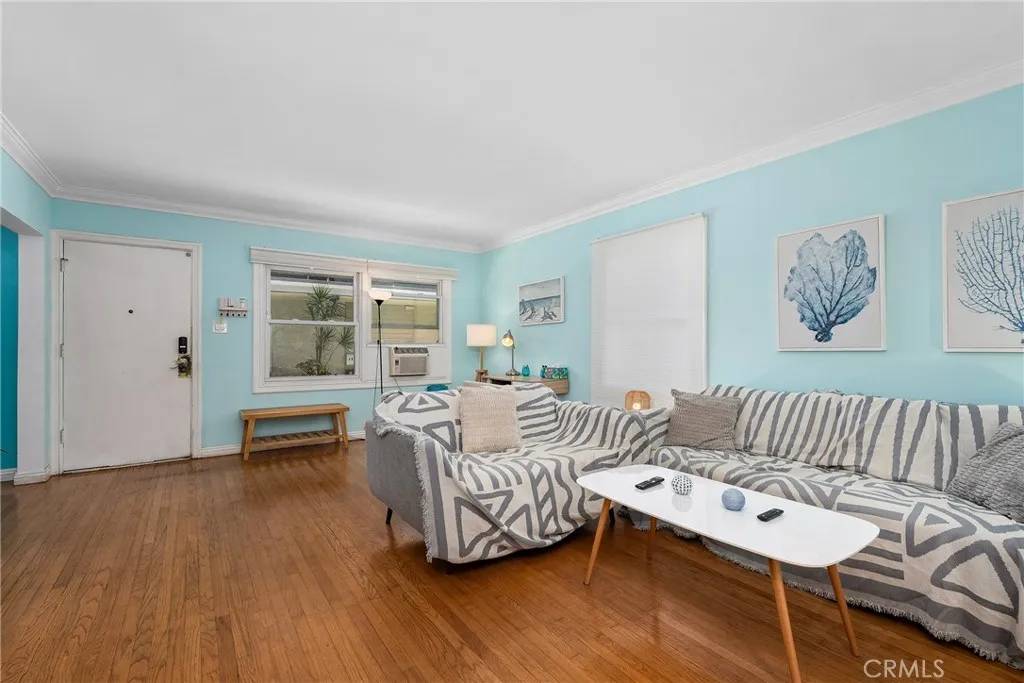 Long Beach, CA 90802,1250 E 1st Street #1