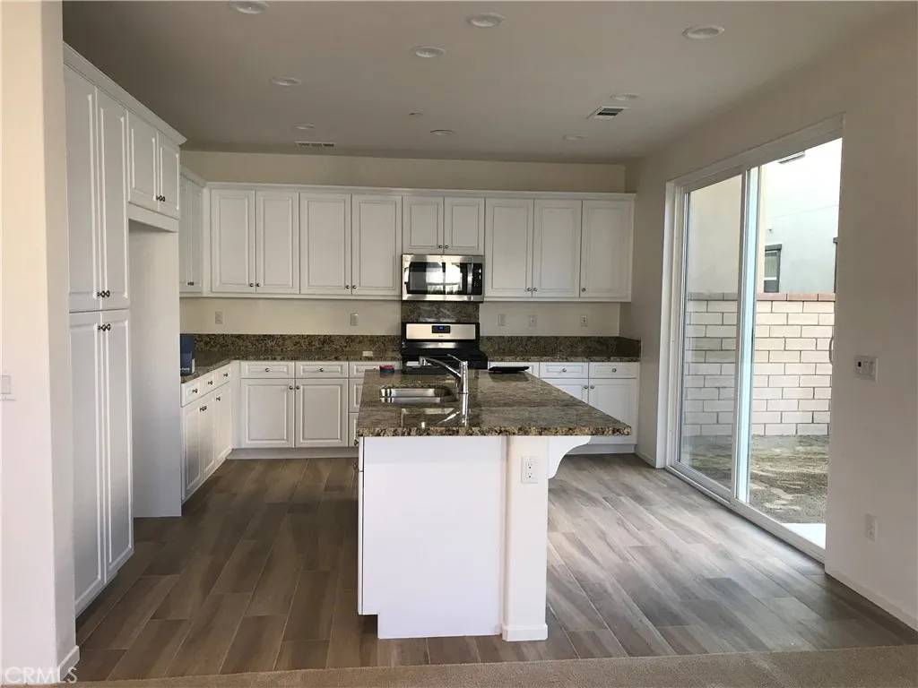 Ontario, CA 91762,3430 E Paraduxx Privado
