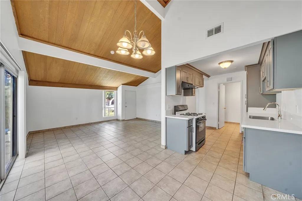 Upland, CA 91786,321 Spencer Avenue