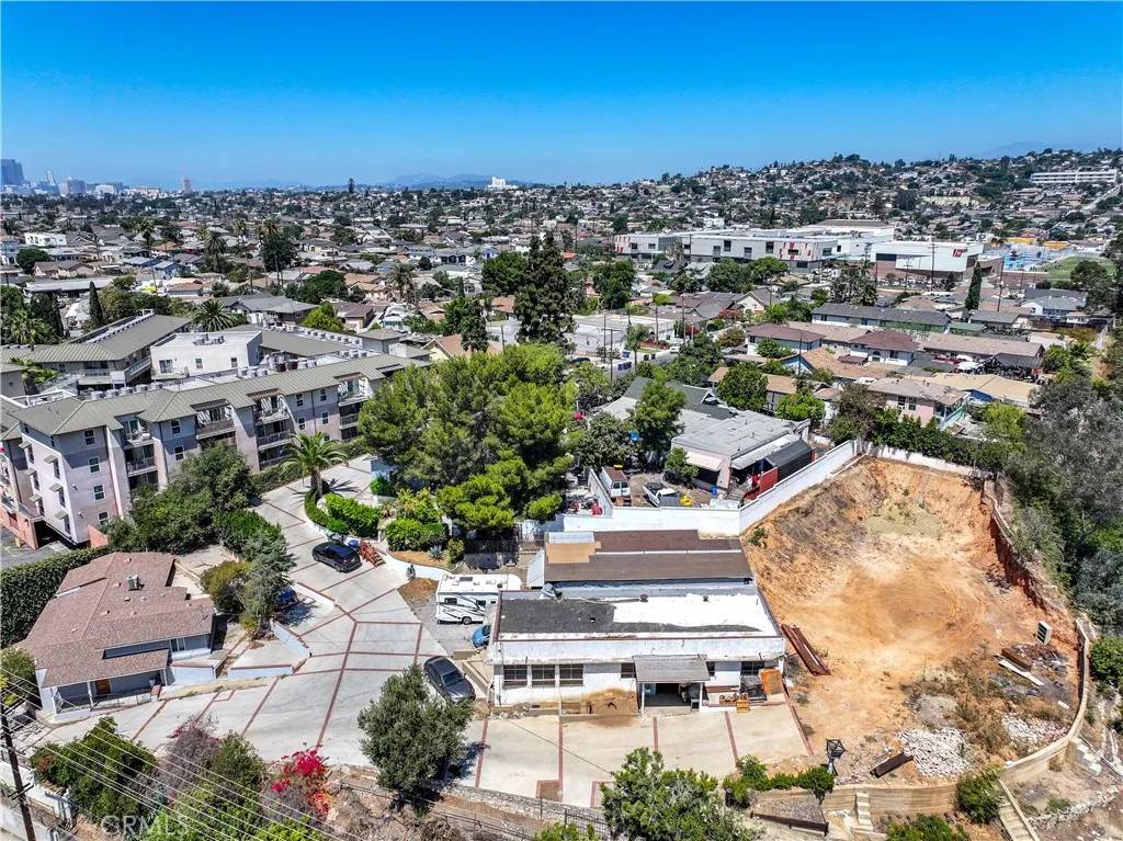 East Los Angeles, CA 90063,114 N Bonnie Beach Place