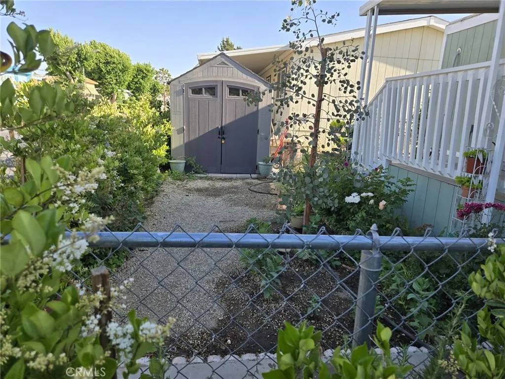 Lancaster, CA 93535,2550 E AVENUE I #148