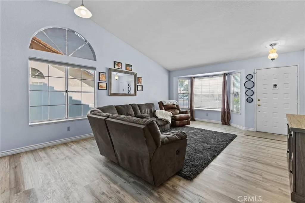 Hemet, CA 92545,671 Zinnia Street