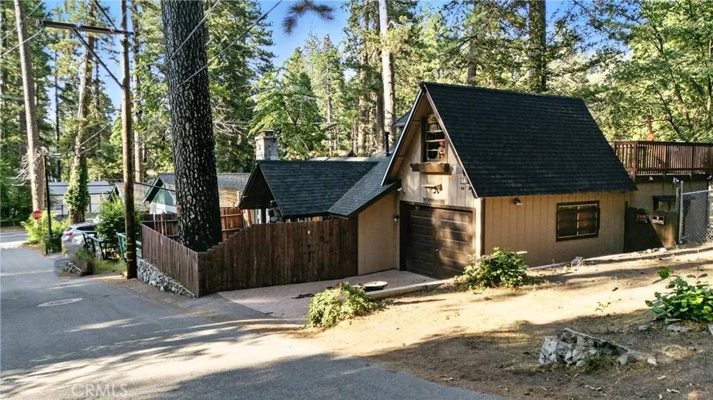 Crestline, CA 92325,373 Redwood Lane