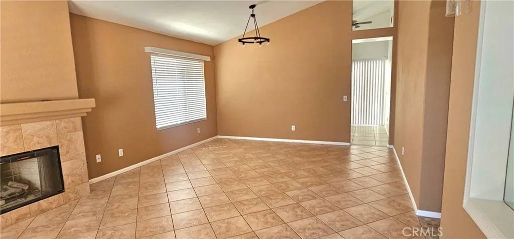 Temecula, CA 92592,31578 Calle los Padres