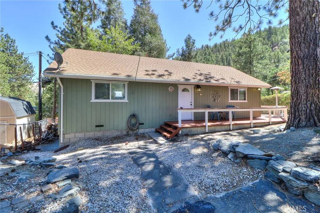 Wrightwood, CA 92397,5291 Orchard Dr