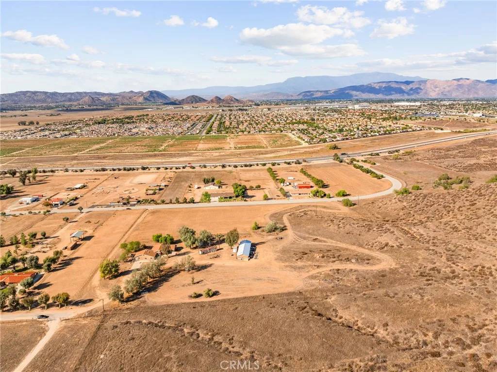 Hemet, CA 92545,28750 Warren Rd