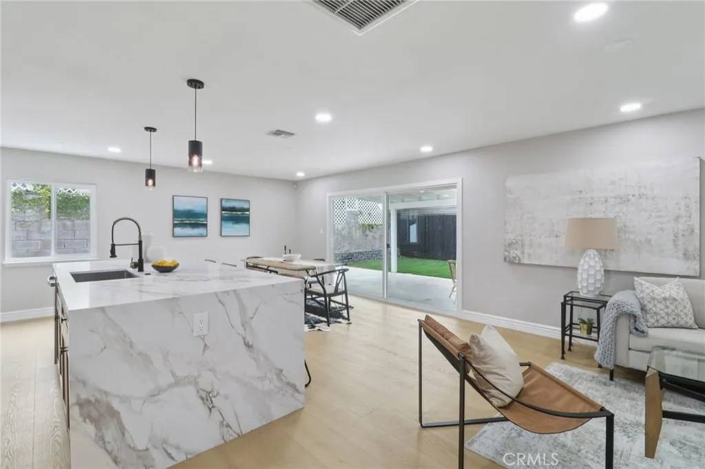 San Diego, CA 92117,4203 Tolowa Street