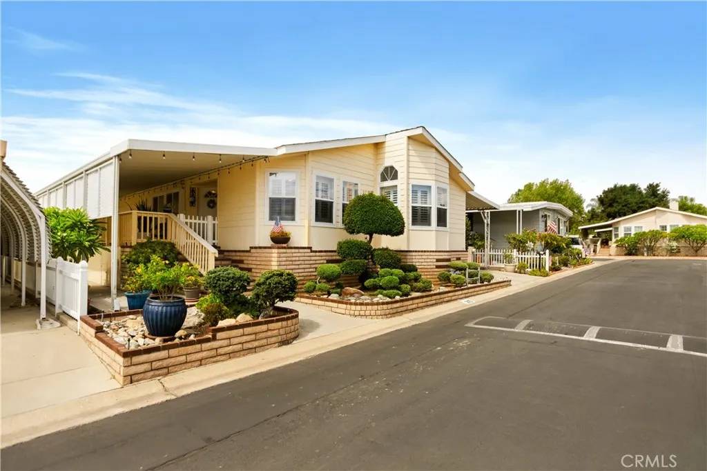 San Dimas, CA 91773,1245 W Cienega #215
