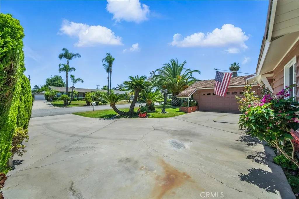 West Covina, CA 91791,859 S Hillward Avenue