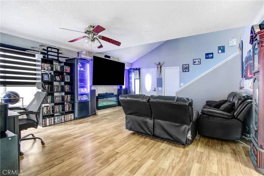 Fontana, CA 92336,7801 Pinyon Avenue