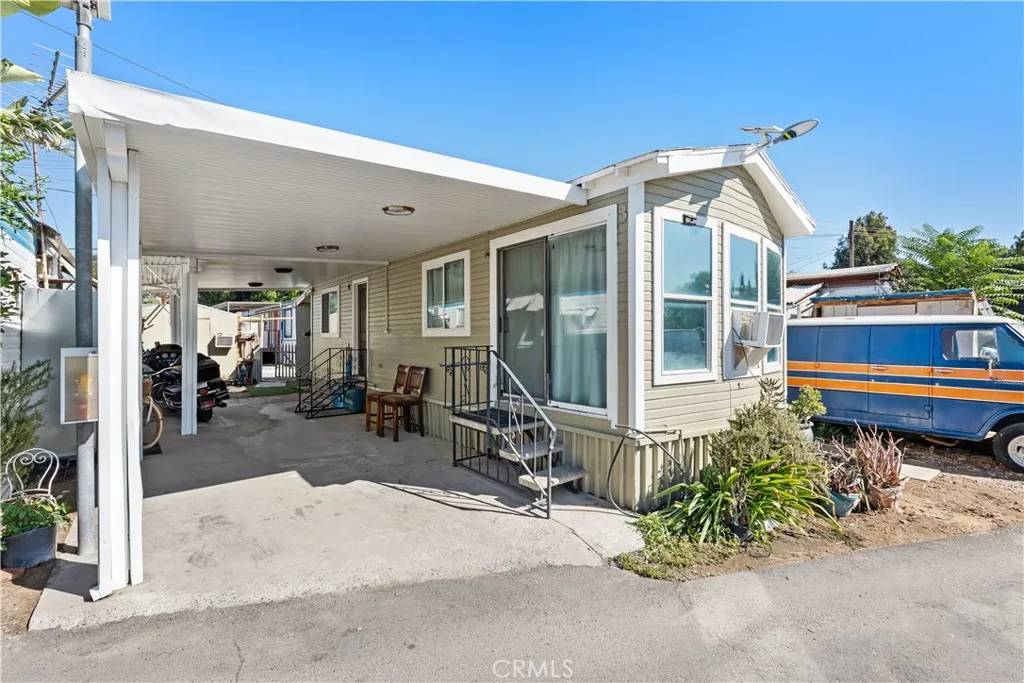 Jurupa Valley, CA 91752,11416 Holmes Avenue #3