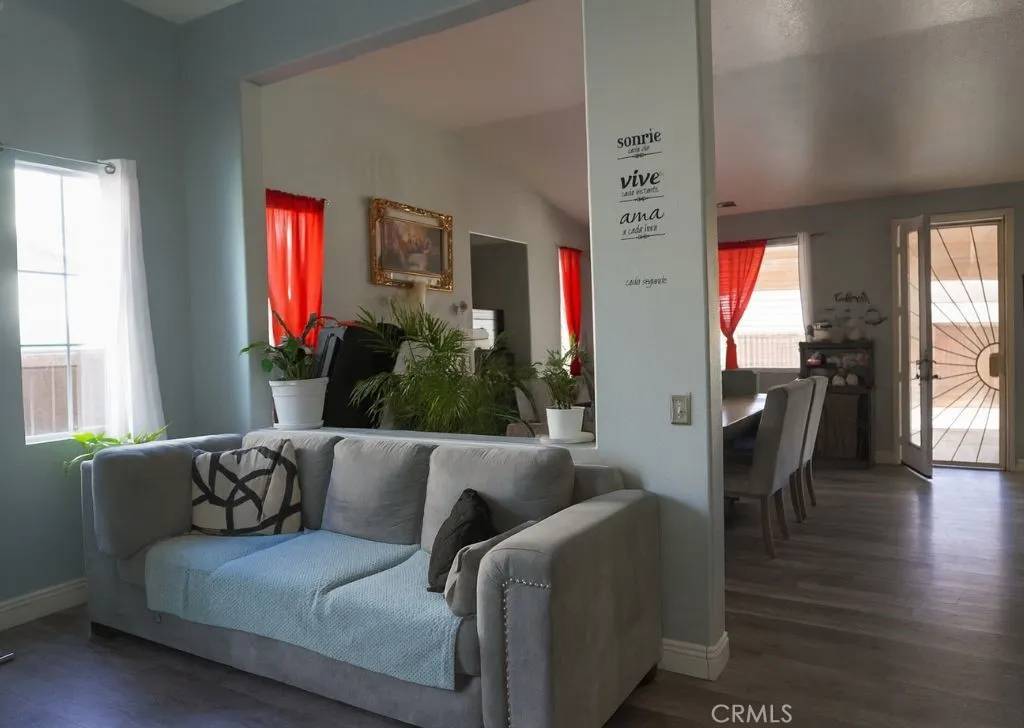 Adelanto, CA 92301,15023 Henderson