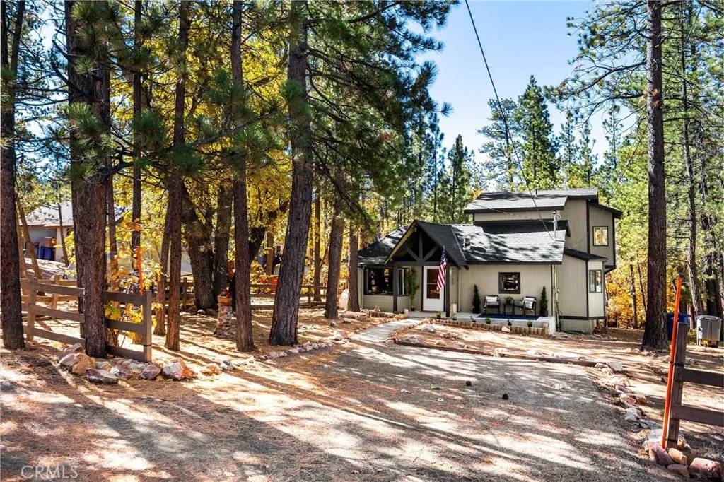 Big Bear Lake, CA 92315,40149 Hillcrest