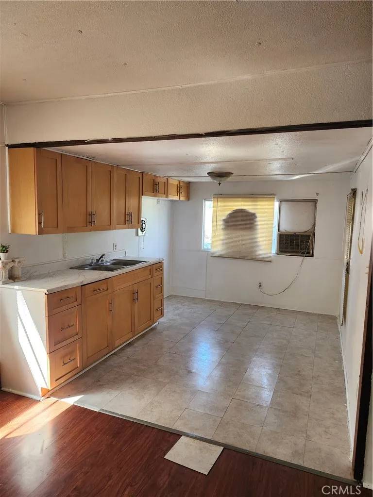 Rialto, CA 92376,185 Eucalyptus North #24