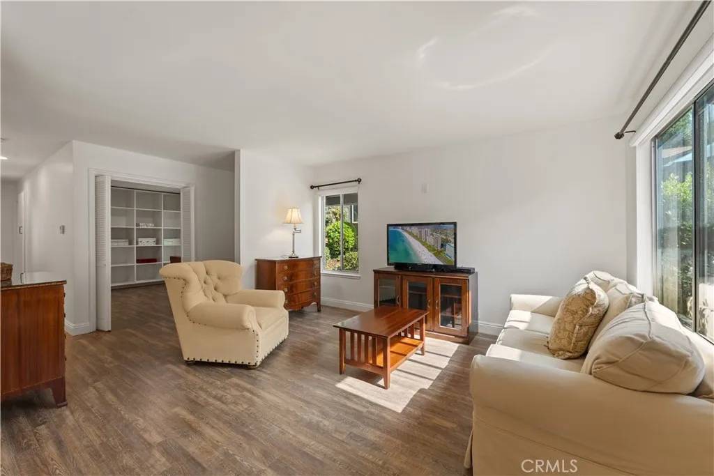 San Dimas, CA 91773,411 Heatherglen