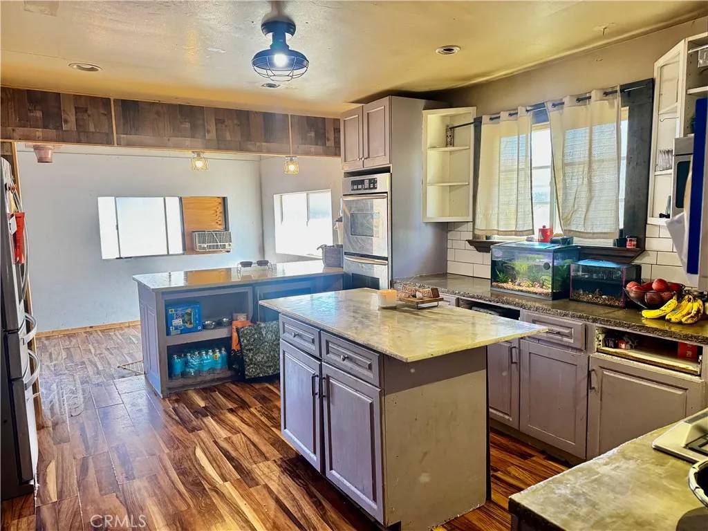 Cabazon, CA 92230,50222 Aloma