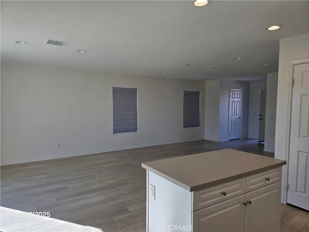 Victor Valley, CA 92392,11625 Halter