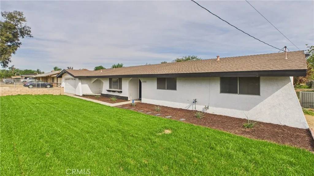 Jurupa Valley, CA 91752,5726 Marlatt