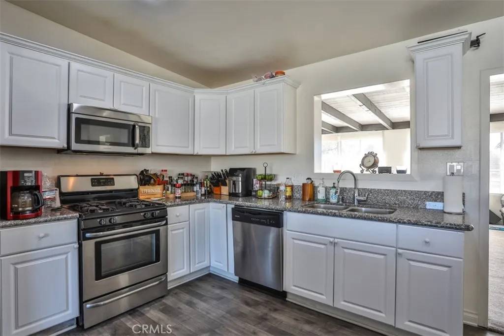 Vista, CA 92083,1338 Olive Avenue