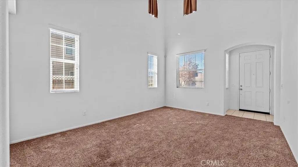 Victorville, CA 92394,13551 Western Meadows Lane