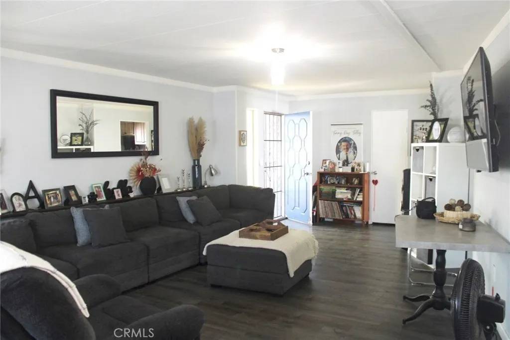 Glendora, CA 91740,1630 S Barranca