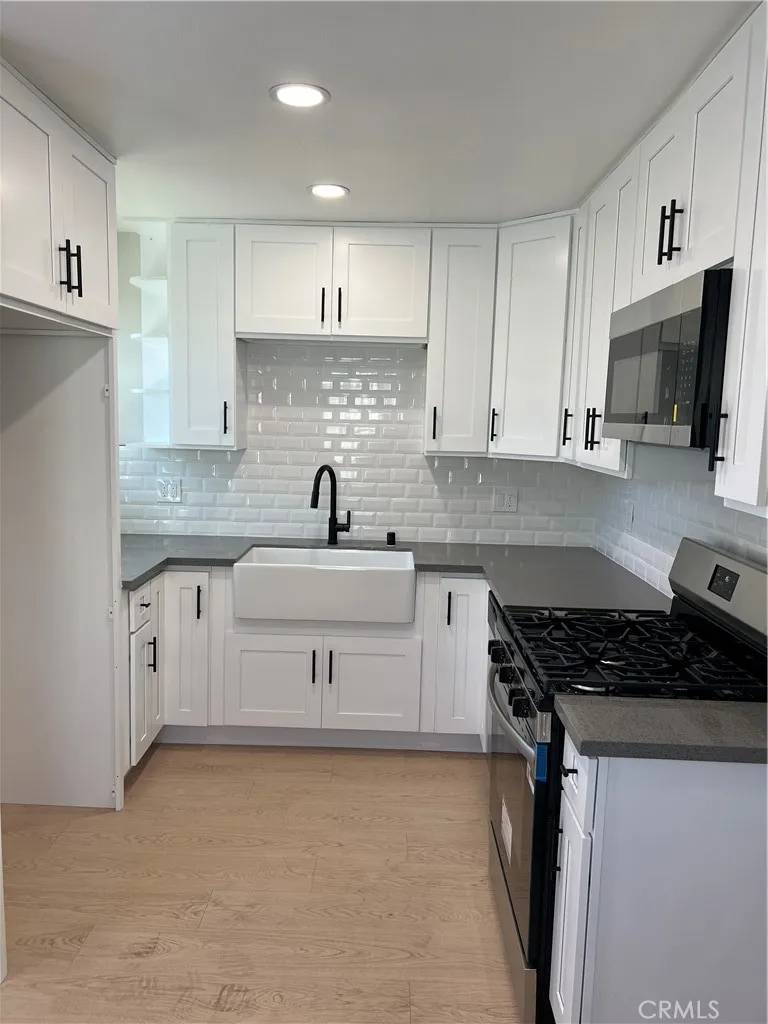 Fontana, CA 92335,8893 Nuevo