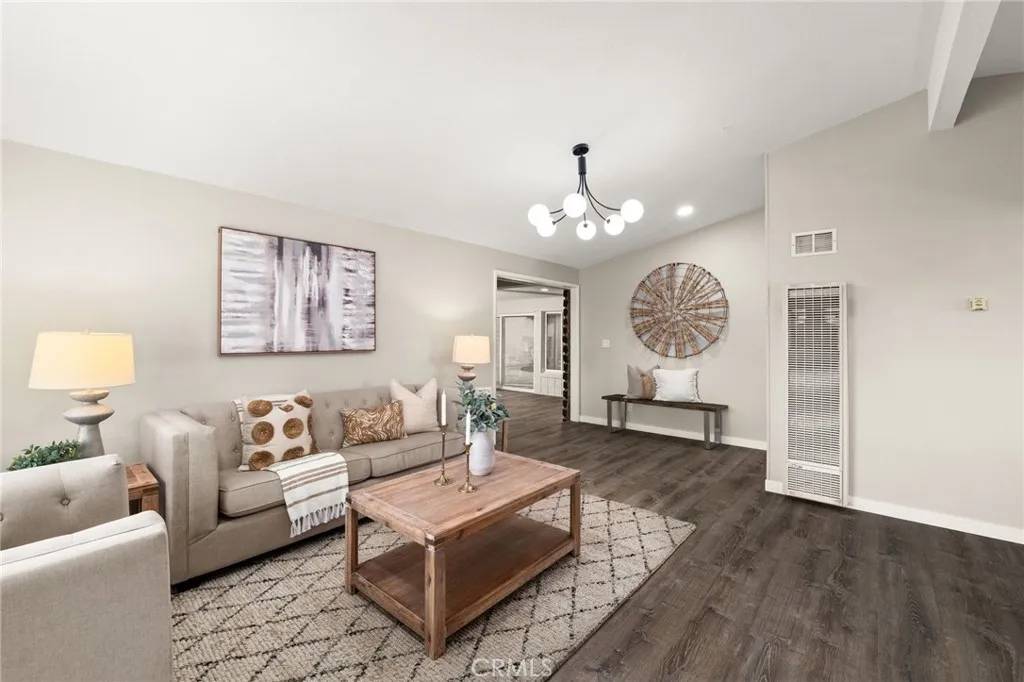 Ontario, CA 91762,1422 Armsley Square