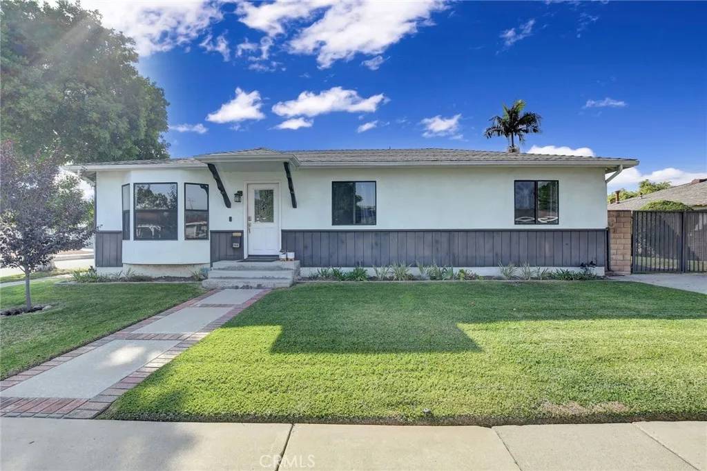 Glendora, CA 91740,1223 Charvers