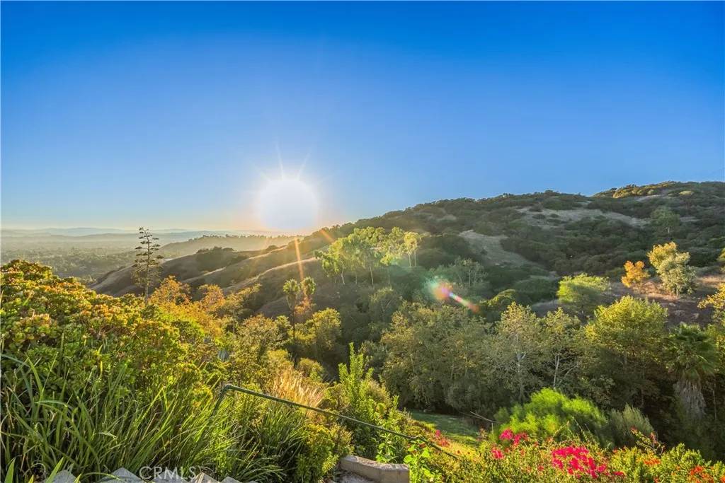 Claremont, CA 91711,2817 N Mountain