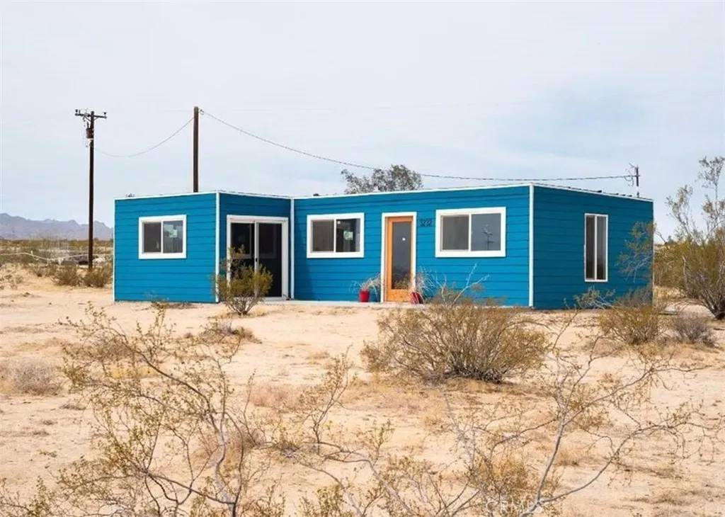 29 Palms, CA 92277,3232 Meldora