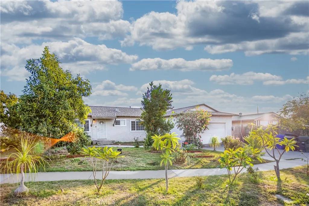 Highland, CA 92346,27451 Villa