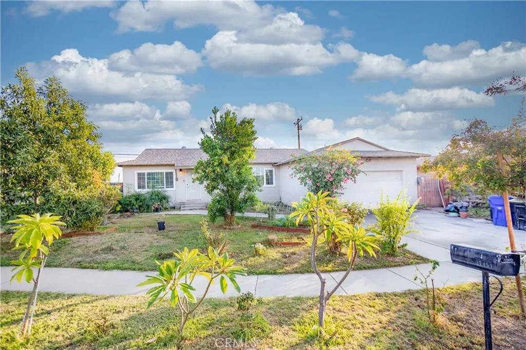 Highland, CA 92346,27451 Villa