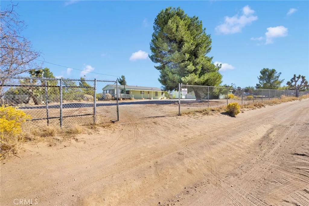 Phelan, CA 92371,9283 Atsina Road