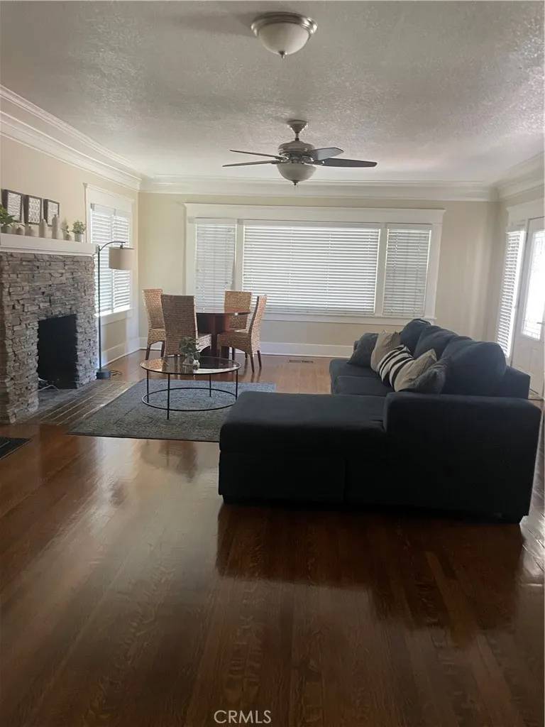 Claremont, CA 91711,596 E Arrow Highway