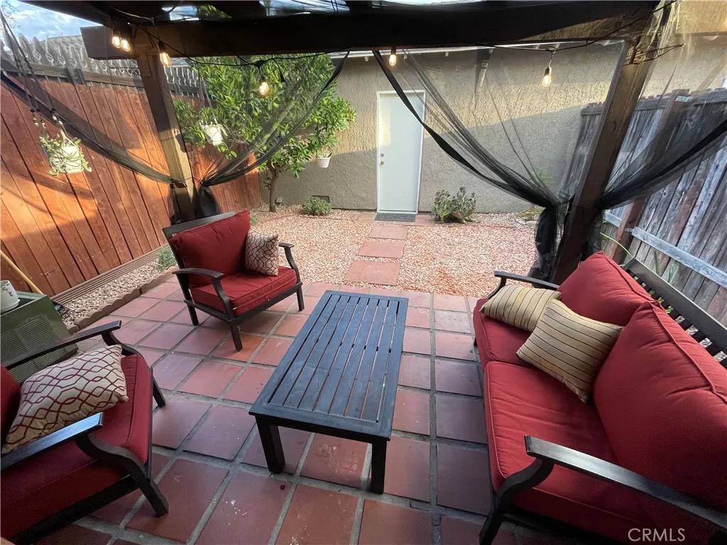 La Verne, CA 91750,1638 Larch